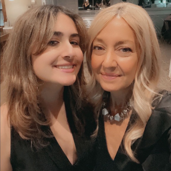 Meet your Posher, Fiona - Picture 3 of 7